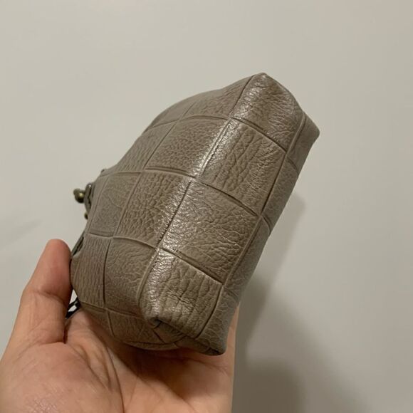 Chic Handsewn Genuine Embossed Leather Castle Shaped & Coin Purse with Chain - Picture 10 of 14